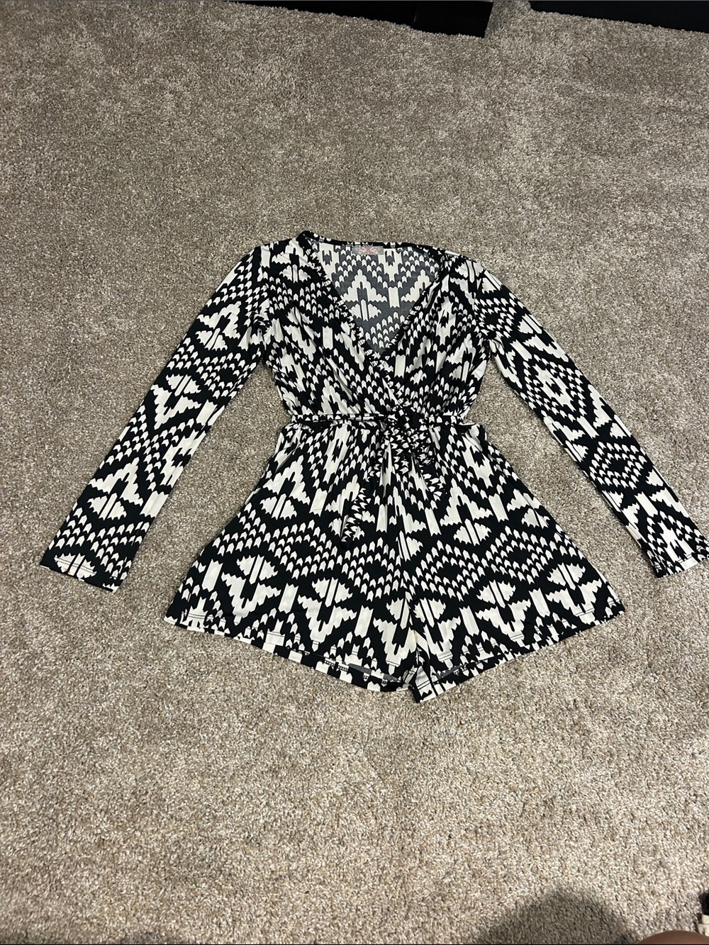 Black & White Geometric Long-Sleeve Romper with Tie Waist